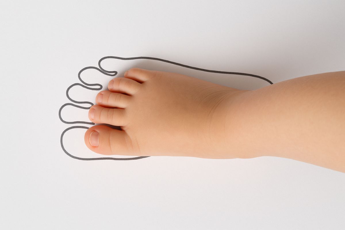 измерване на детско краче за боси обувки